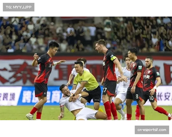 73人被终身禁足,陈戌源李铁案引发行业整顿风暴 73人被终身禁足,陈戌源李铁案引发行业整顿风暴